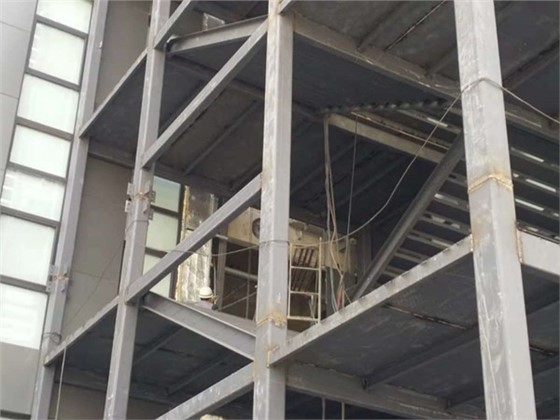 6.钢结构楼梯制作安装.jpg