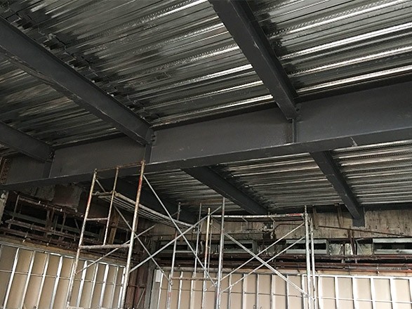 选择正规钢结构公司，规避loft钢结构夹层寿命问题