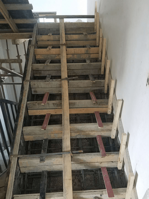 3.新增楼梯模板.png