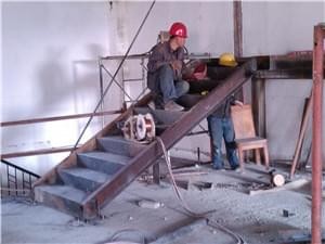 5.钢结构楼梯焊接.jpg
